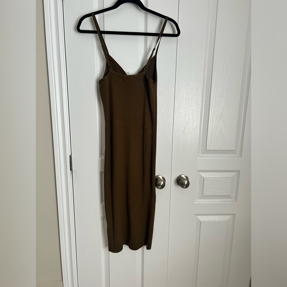 Aritzia Waltz Dress - Picture 5 of 6
